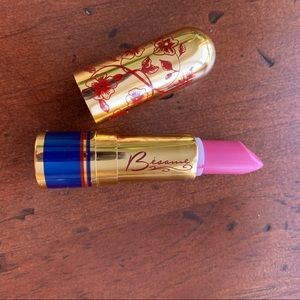 Snow White Love’s first kiss pink lipstick Besame